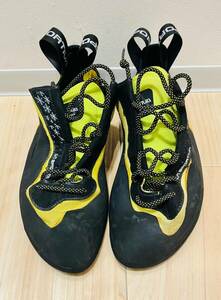 【OAK-3.3TA】1円～ LA SPORTIVA スポルティバ クライミングシューズ サイズ39 1/2 日本サイズ 約24.5～25cm ボルダリング 趣味 黄色