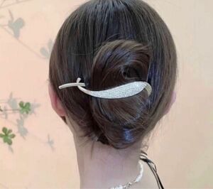 ラインストーン　ゴールド　ヘアアクセサリー　ヘアークリップ　バナナクリップ　韓国