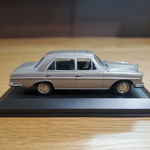 1/43 ミニチャンプス MINICHAMPS ミニカー/Mercedes-Benz 300 SEL 6.3 1968-72 Beigegrau metallic/メルセデス・ベンツ Sクラス ベージュ_画像3