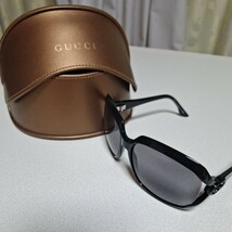 正規品◇GUCCI サングラス　MADE　IN　ITALY ケース付き　グッチ　黒　ブラック_画像1