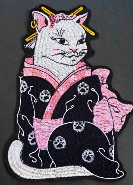 特大《芸者猫奴JP黒桜着物》新品■新品■《ネコ 芸者 日本 着物》 浮世絵刺繍ワッペン◆ ねこ◆バイカー◎ミリタリー■洋服・衣類・衣服DIY