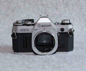 [is201]カメラ canon AE-1 シルバー　ボディ　一眼レフ　 キャノン ae1 silver　body camera　