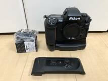 ★美　品★　Nikon F100 + MB-15 ★動作確認済★　+MS-12（新品未使用品）+データバックMF-29_画像1