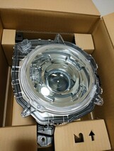 （新品未使用） スズキ ジムニー JB64W JB74W 純正 LED ヘッドライト 左 助手席側 35300-77RA0 koito 100-5938G 刻印→3R 極上品_画像4