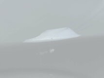 【新車外し】 カローラフィールダー カローラアクシオ NZE161G NZE161 後期 純正 左 フロント フェンダー スーパーホワイト 040 (M093561)_画像5
