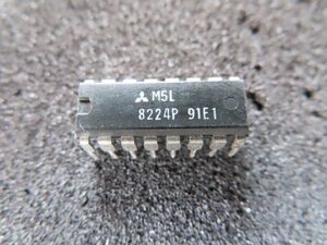 【新品 未使用】三菱 8080用クロックジェネレータ M5L8224P（在庫８個あり） 検索：8224