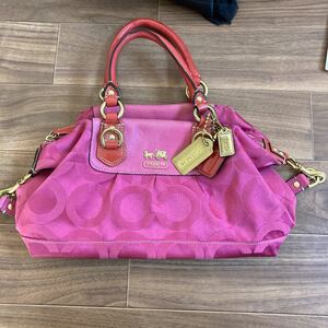 コーチ　バッグ　ハンドバッグ レザー シグネチャー キャンバス ピンク　レディース　used COACH 