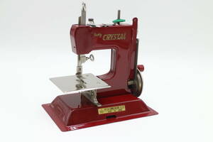 [M-TN 449] CRYSTAL SEWING MACHINE CO,LTD MADE IN JAPAN 「Baby CRYSTAL」