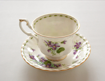 【 ロイヤルアルバート 】フラワーオブマンス 2月 すみれ カップ＆ソーサー /Royal Albert/Flower of Month February_画像2