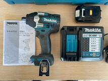 ＊3155 マキタ Makita 充電式インパクトレンチ TW700D インパクトレンチ用 18V バッテリ 充電器付 ケース付 取扱説明書付 動作確認済み　_画像2