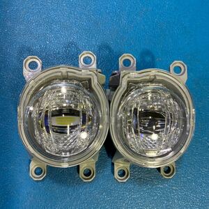 【1】トヨタ純正 LED フォグランプ 左右セット 80 ハリアー \カローラスポーツ \ヤリスクロス \50 プリウス\RAV4【KOITO12-611】