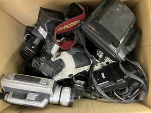 フィルムカメラ大量セット カメラ ボディ レンズ その他アクセサリーなどまとめ ジャンク D100