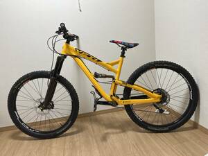 中古完成車　YETI イエティ　SB75 27.5 室内保管