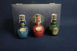 ★032640 ROYAL SALUTE ロイヤルサルート CHIVAS BROTHERS LTD ミニボトル 陶器ボトル 50ml 三本 ケース付 総重量457g ★