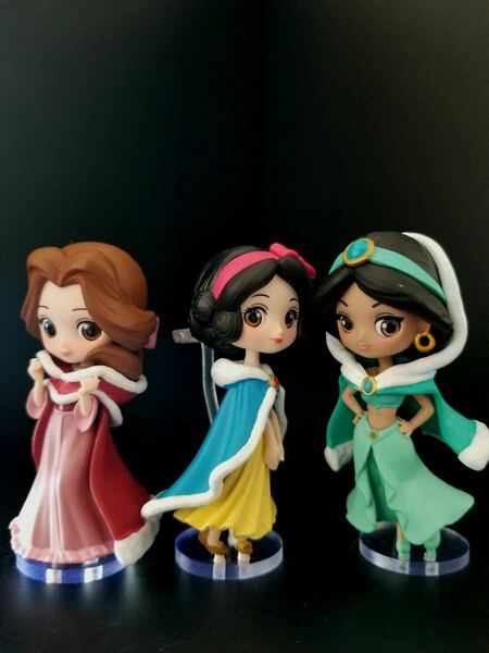 Disney Characters ディズニーキャラクターズ Q posket Qposket petit Winter Costume ベル・白雪姫・ジャスミン 3種 用台座