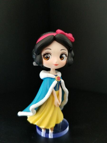 Disney Characters ディズニーキャラクターズ Q posket Qposket petit Winter Costume 白雪姫 用台座