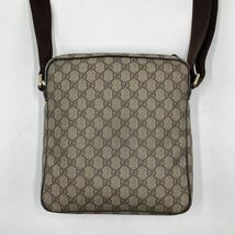 1円【極美品】グッチ GUCCI ショルダーバッグ メッセンジャーバッグ ボディバッグ GGスプリーム 総柄 PVC レザー メンズ ビジネス 大容量_画像2