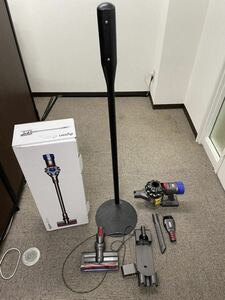 1円〜　ジャンク　dyson ダイソン V7スリム　B8V-JP-PAS0181A コードレスクリーナー