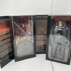 中古 サイドショウ・コレクタブル ダース・ベイダー(シス・アパレンティス) スター・ウォーズ 12インチフィギュア 現状品の画像3