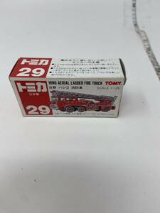 中古　TOMICA トミカ No.29 日野 ハシゴ 消防車 SCALE 1/125 赤箱 日本製 ①