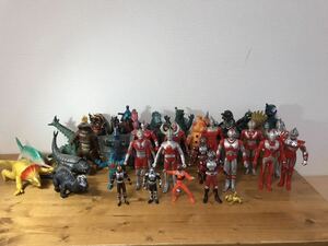 ●3-433 ウルトラマン フィギュア 怪獣 ウルトラ怪獣 円谷プロ おもちゃ 玩具 コレクション レトロ 大量 おまとめ セット