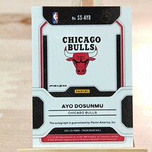 アヨ・ドスンム 2022 Panini Prizm Sensational Signatures Ayo Dosunmu Rookie RC Silver Auto Autograph Bulls 直筆サインカード_画像2