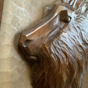 木彫り熊 アイヌ彫 レリーフ 清 作 額 在銘 民芸品 木彫りの画像3