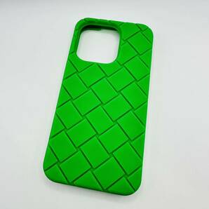 正規品、本物ボッテガヴェネタBOTTEGA VENETA iPhone14Proケース、アイフォーンケース、グリーンの画像3