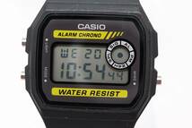 【W126-602】動作品 CASIO カシオ チープカシオ デジタル 腕時計 F-94W メンズ【送料全国一律185円】_画像3