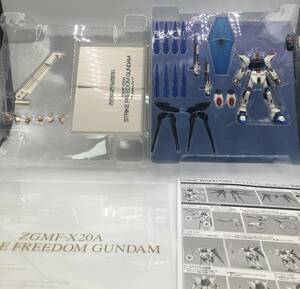 売り切り！展示用にも！コズミックリージョン#7003 ストライクフリーダムガンダム 機動戦士ガンダムSEED DESTINY 