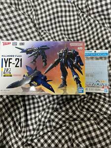 【新品未開封】バンダイスピリッツ HG マクロスプラス 04 1/100 YF-21 水転写デカール付