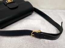 ●超美品●CELINE セリーヌ●馬車金具●フラップ●カーフ レザー 本革●ワンショルダー バッグ●ダークネイビー●G金具●肩掛け●Js45328_画像5