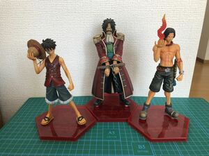 ワンピース　　フィギュア　DX dxf エース　　ルフィ　ロジャー　ゴールド　　モンキー　　ONE PIECE モンキーDルフィ