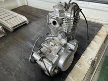 ヤマハ　SR400(RH01J) 中古エンジン　始動確認後取り外し　動画あり 固定ステーセット　H313E_画像4