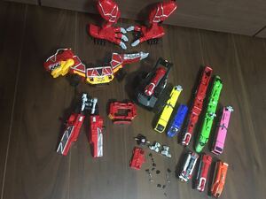 バンダイ トッキュウジャーDX烈車合体トッキュウオー キョウリュウジャー カミツキ合体DXキョウリュウジン ジャンク２種 部品取り用