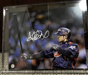 WBCichi low with autograph poster acrylic fiber stand attaching Mill Creek Sports company 