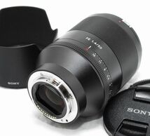 【新品同様の超美品・純正フード等完備】SONY ソニー Planar T* FE 50mm F1.4 ZA SEL50F14Z Eマウント_画像3