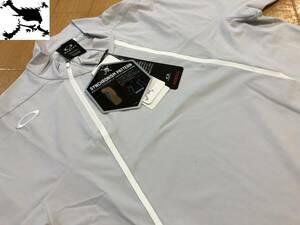 OAKLEY(オークリー) SKULL SYNCHRONISM MOCK SHIRT 2.0 4WAYストレッチ モックネック半袖シャツ FOA403512(COOL GRAY)Ｌ