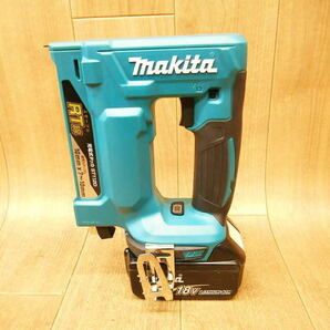 ◆ makita 充電式タッカ ST112D マキタ 18V コードレス 電気 電動 タッカー 鋲打ち ステープルガン 充電器 バッテリー1個 No.3424の画像3