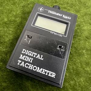 ★☆通電確認済み/動作未確認 Tunder + Tiger DIGITAL MINITACHOMETER/デジタルタコメーター