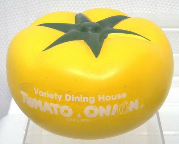 TOMATO＆ONION トマト＆オニオン トマオニ 陶器製 黄色トマト 貯金箱　