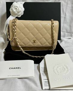 シャネル　CHANEL チェーンウォレット　キャビアスキン　ベージュ　入手困難