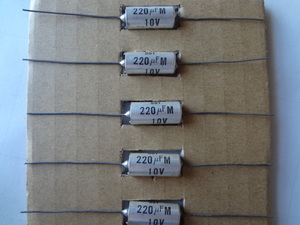 富士通製タンタルコン (220uF M　/ 10V)　5個セット