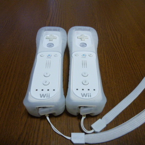 RSJ013【送料無料 即日配送 動作確認済】Wii リモコン 2個セット ホワイト 白 ストラップ ジャケット セット リモコンカバーの画像1