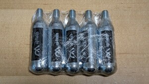 【即決・送料無料】自転車用CO2ボンベ（16g） 5本セット　汎用インフレーター対応