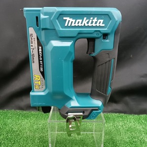 中古品 makita マキタ 10.8V 2.0Ah 1.5Ah 充電式 タッカ ST113DSH バッテリー2個 充電器付の画像2