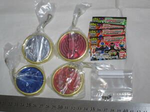 BANDAI バンダイ 仮面ライダーオーズ オーメダル 一部ダイキャスト製 コアメダルスイング１，２ -RED GREEN PACKAGE- ＋おまけ