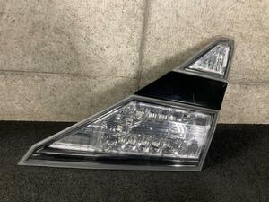 ☆即決　ヴェルファイア DBA-GGH20W ANH20W 右フィニッシャーパネル 右内側テールランプ　黒　LED(点灯確認済み)　81580-58150