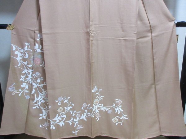 27533 Visiting kimono♪ Elegant! Dignified! Hand-painted Yuzen! Mother of pearl processing style! Gold color! Length 160! Sleeve 62! Beautiful item♪, women's kimono, kimono, Visiting dress, Tailored