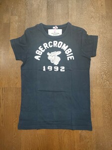 【クリーニング済】アバクロ Tシャツ Sサイズ